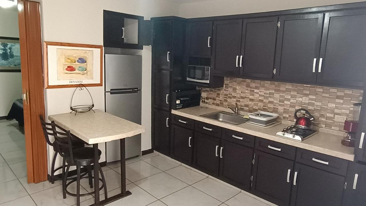 Suites Entrelagos Ciudad Obregón Exteriör bild