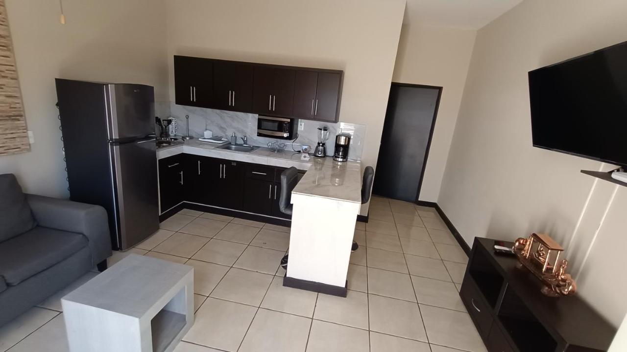 Suites Entrelagos Ciudad Obregón Exteriör bild